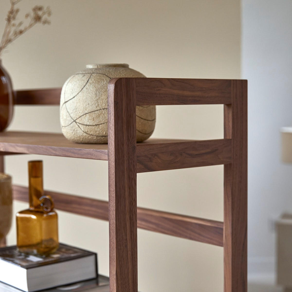 BÜCHERREGAL Esmée Braun aus Walnuss - Braun, Holz (110/105/35cm) - Tikamoon