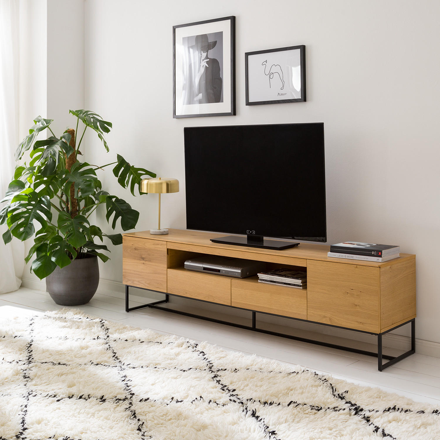 TV-LOWBOARD - Echtholzfurnier / Eisen, Breite 181 cm - Eichefarben, Holzwerkstoff (181/51/40cm) - home24
