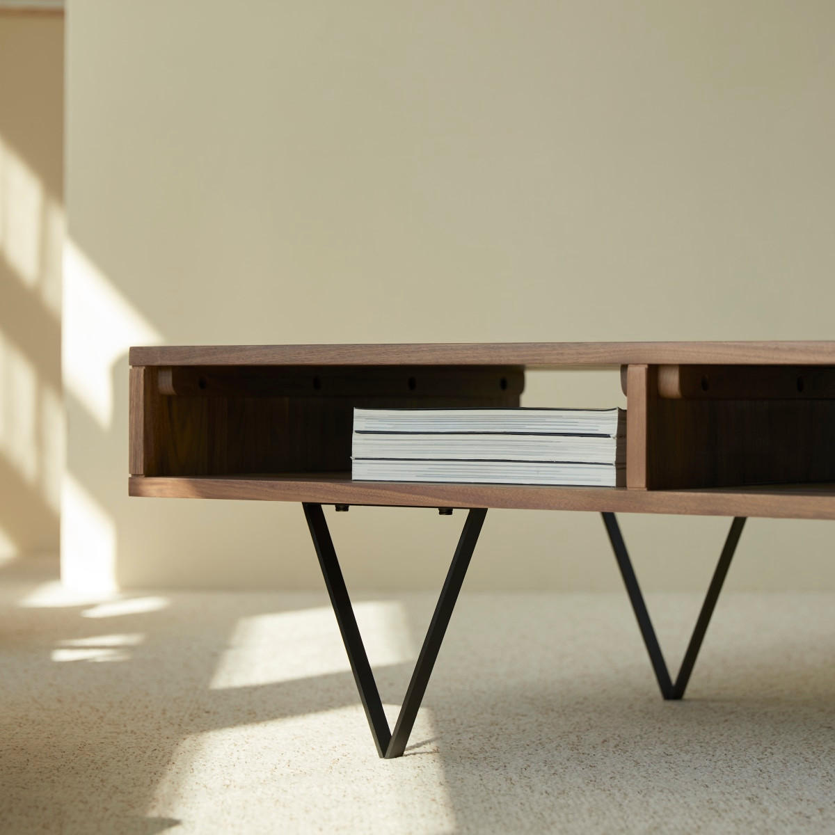 COUCHTISCH Metric Dunkelbraun aus Walnuss - Dunkelbraun, Holz (70/115/40cm) - Tikamoon