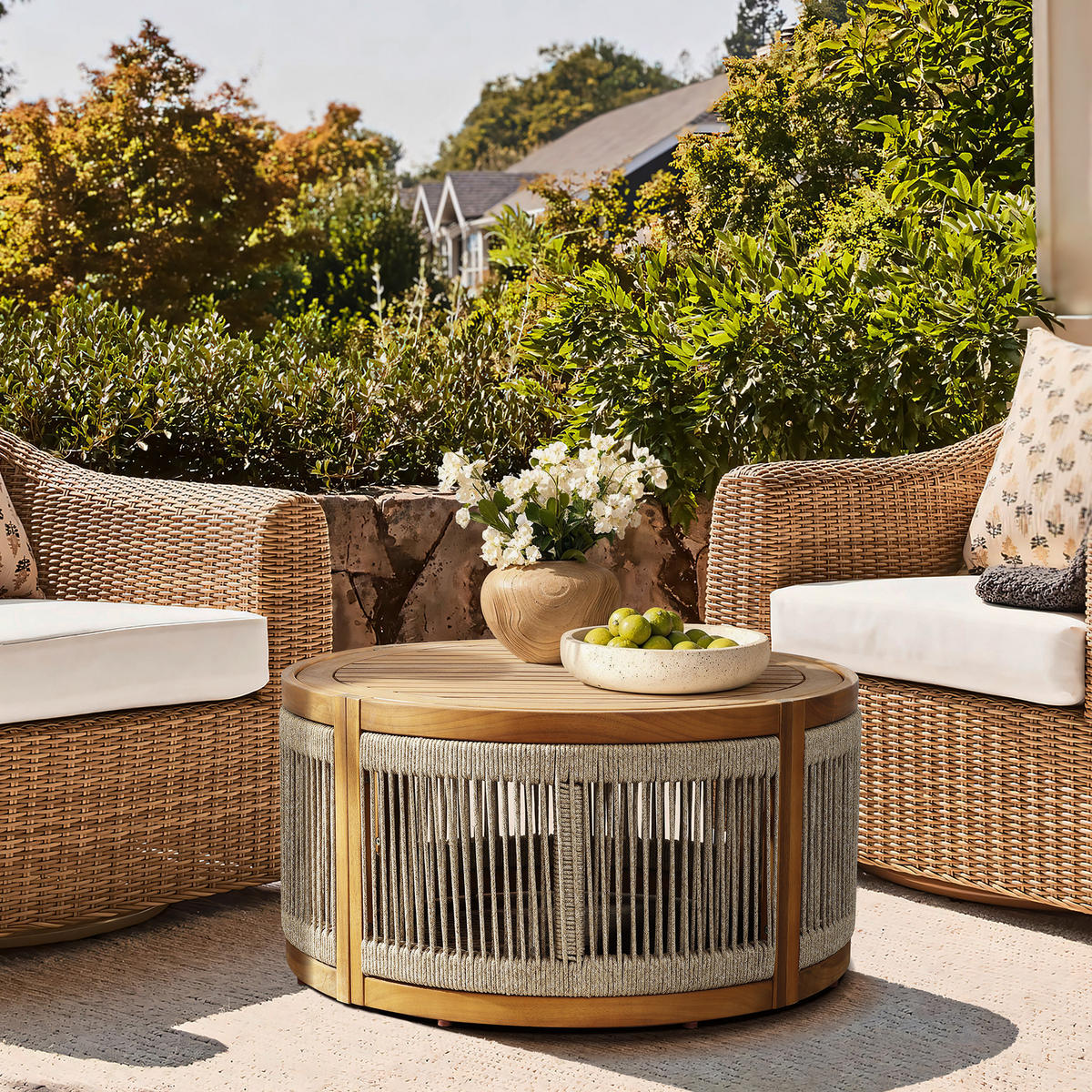 RUNDER Couchtisch Outdoor | Ø80 x H42 cm - Braun, Holz (80/80/41.5cm) - Hometopia