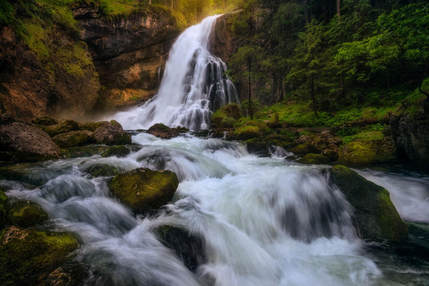FOTOTAPETE Wasserfall 375 x 270 cm - Grün, Papier (375/270cm) - Sanders & Sanders