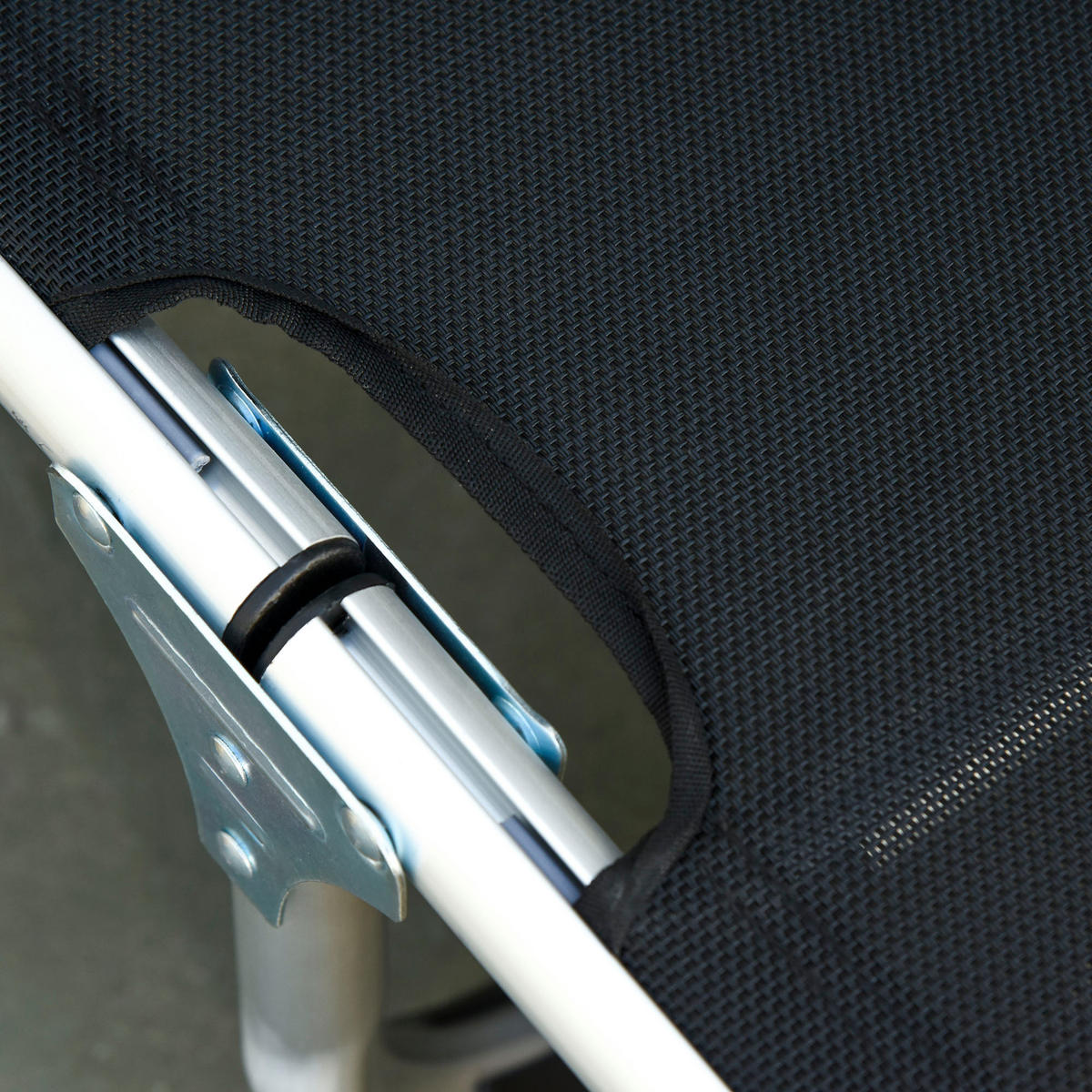 SONNENLIEGE DE-07647 4-stufig verstellbar, faltbar, mit Kopfkissen Schwarz - Schwarz, Metall (60/76/165cm) - ComfortXL