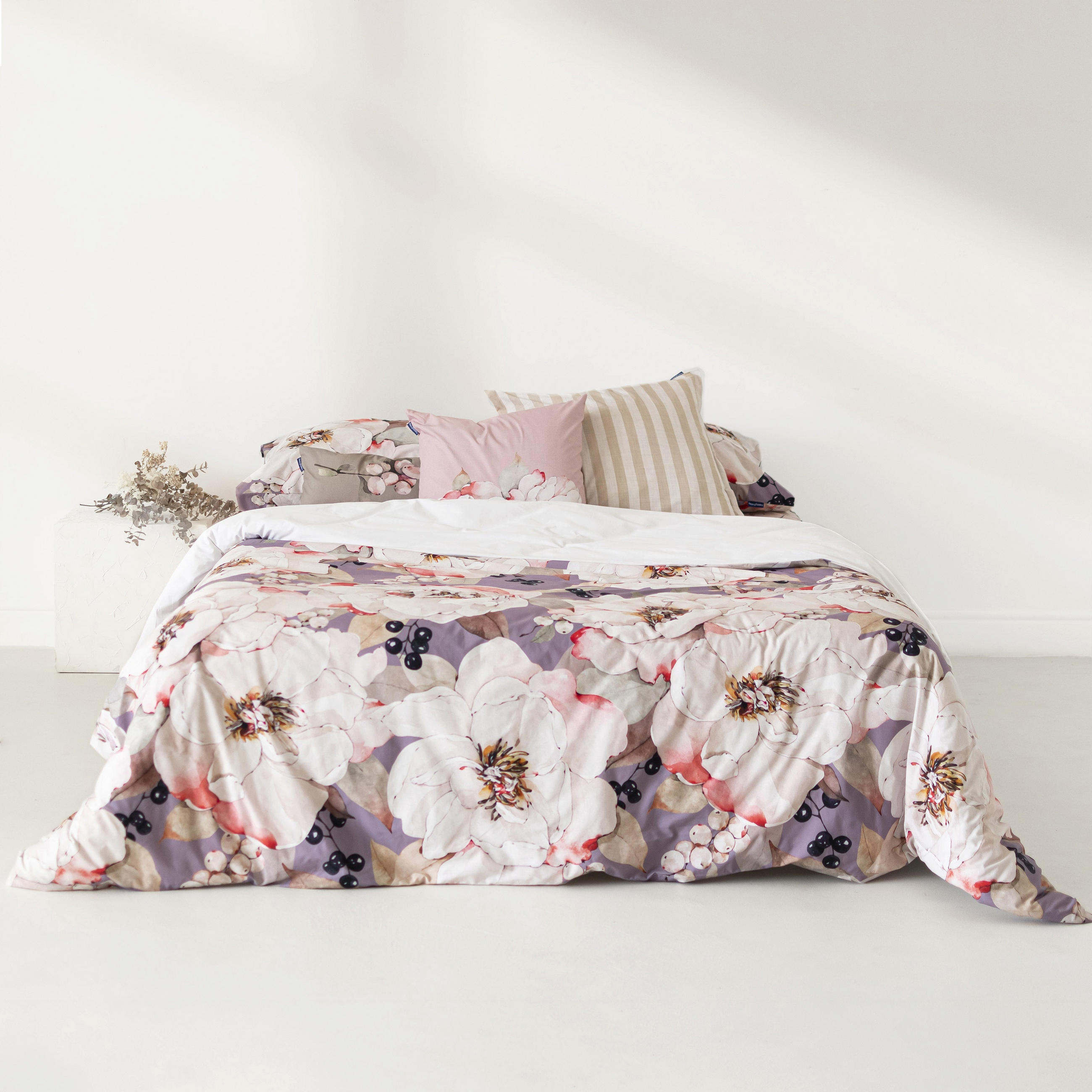 BETTBEZUG white peonies 180x220 cm (komfortgrösse) mehrfarbig - Multicolor, Textil (180/220cm) - Happy Friday