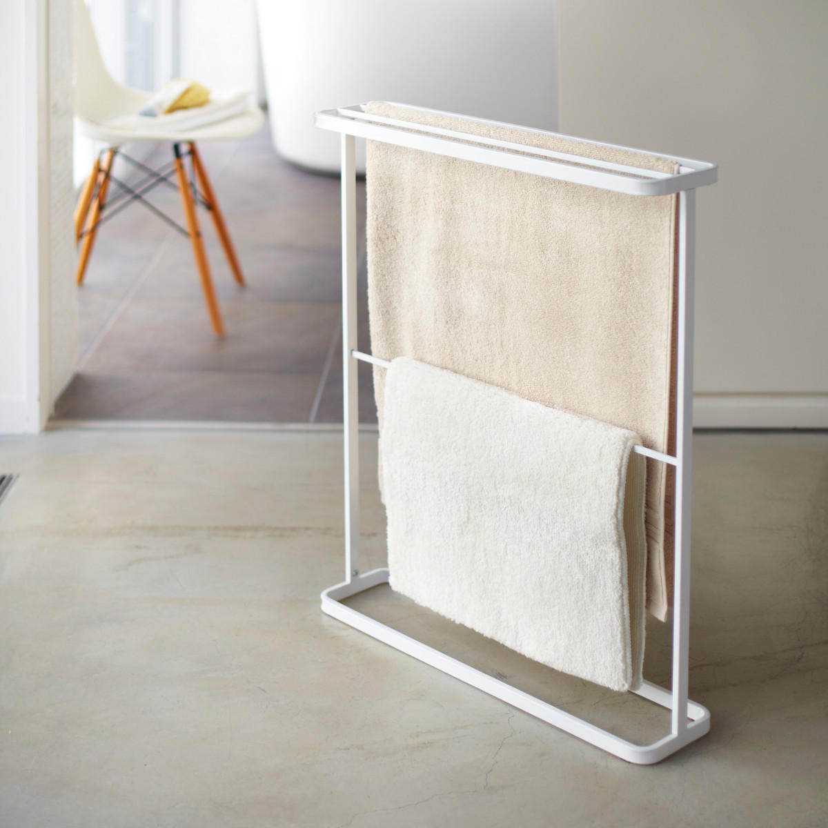 HANDTUCHSTÄNDER Tower weiß 65/75/15 cm - Weiß, Metall (15/75/65cm) - Yamazaki