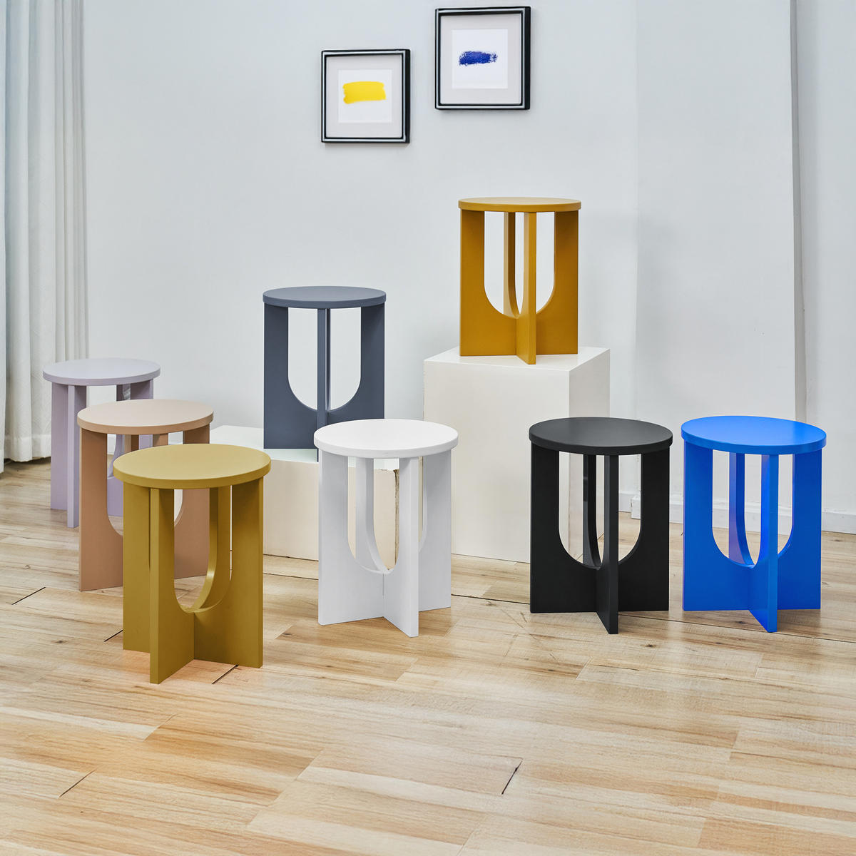 ODKLÁDACÍ STOLEK Kysdajore - bílá, kompozitní dřevo (40/40/50cm) - [en.casa]