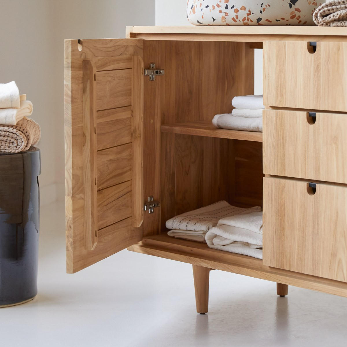 AUFBEWAHRUNGSMÖBEL Jonàk Natur aus Teak - Naturfarben, Holz (145/80/50cm) - Tikamoon