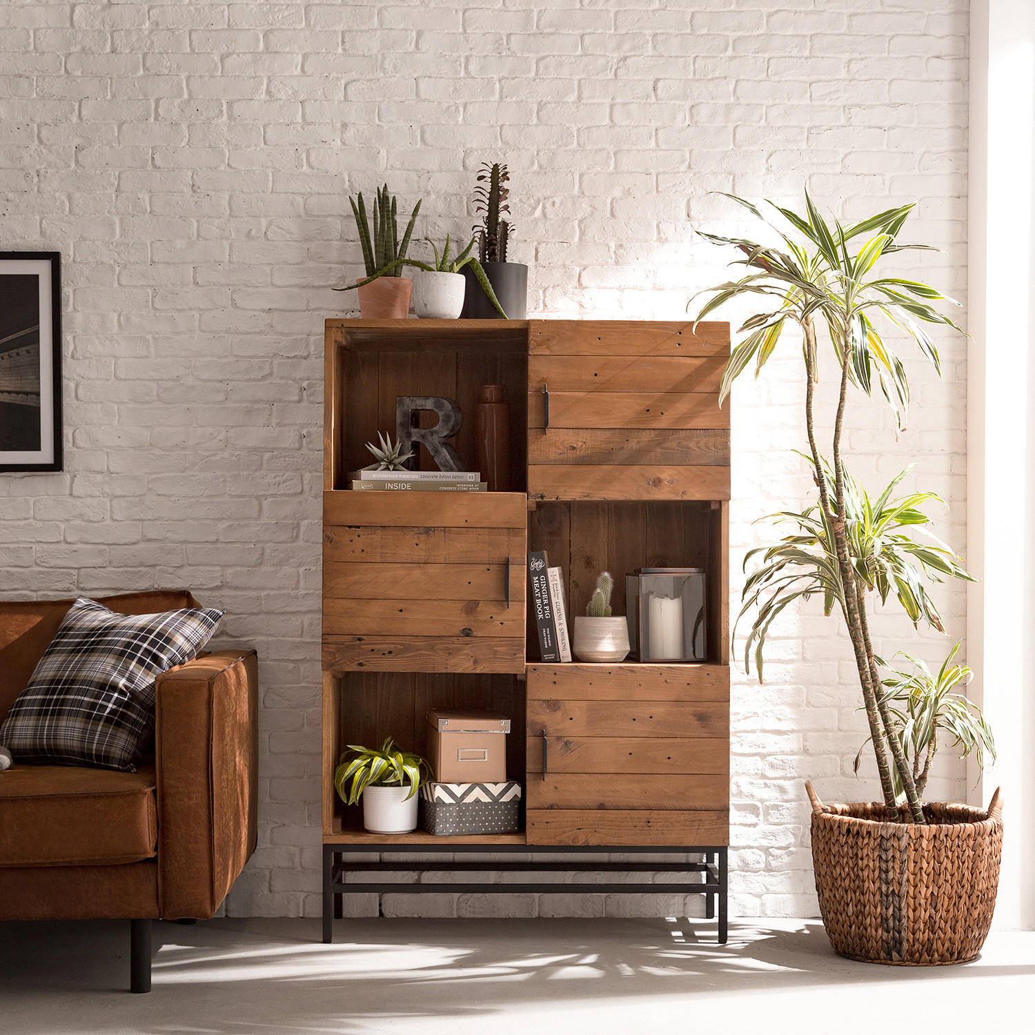 HOCHKOMMODE - Pinie massiv / Metall, Pinie Dunkel / Schwarz - Pinienfarben, Holz (90/140/35cm) - home24