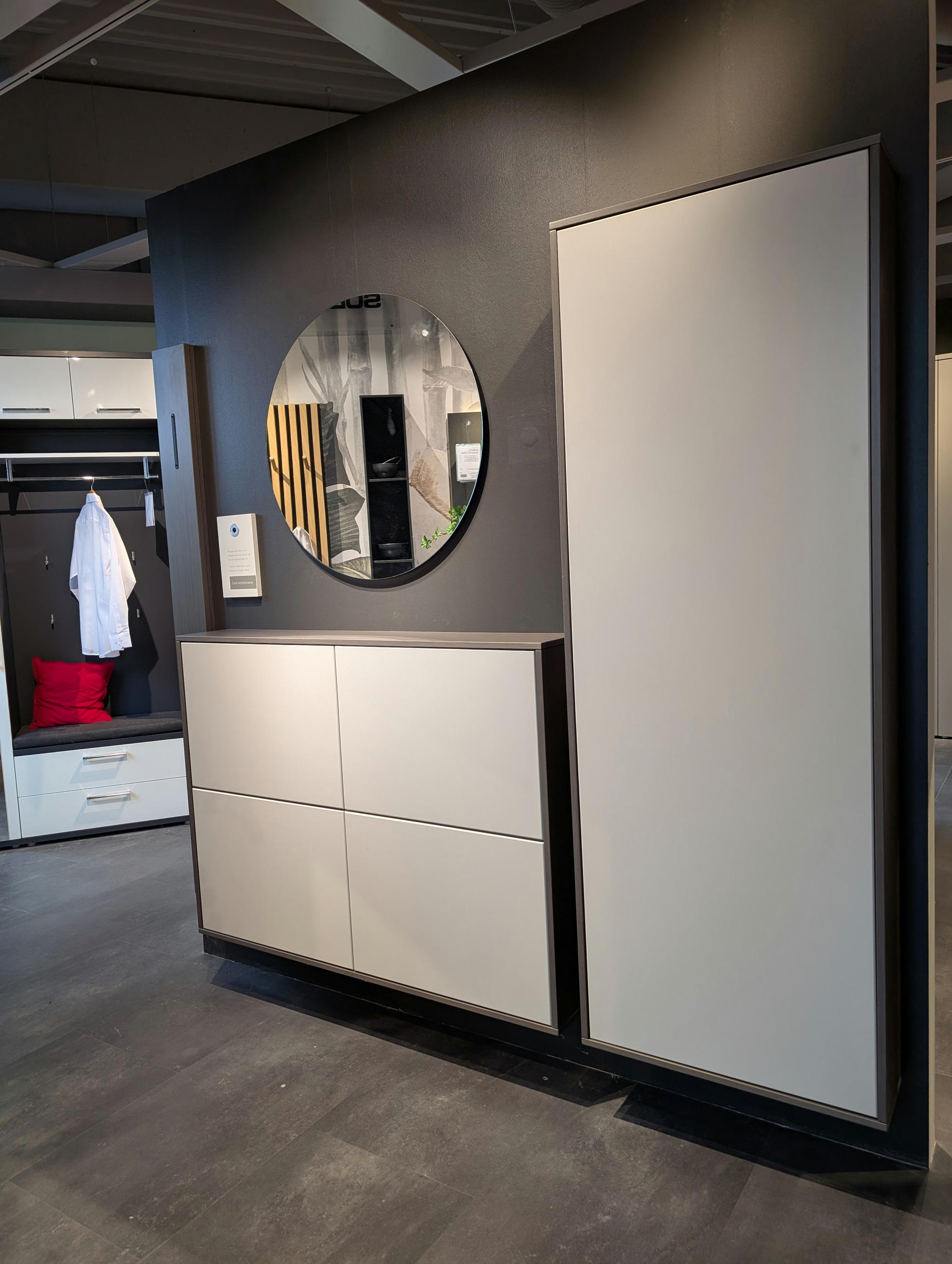 VORZIMMERSET - Invivus