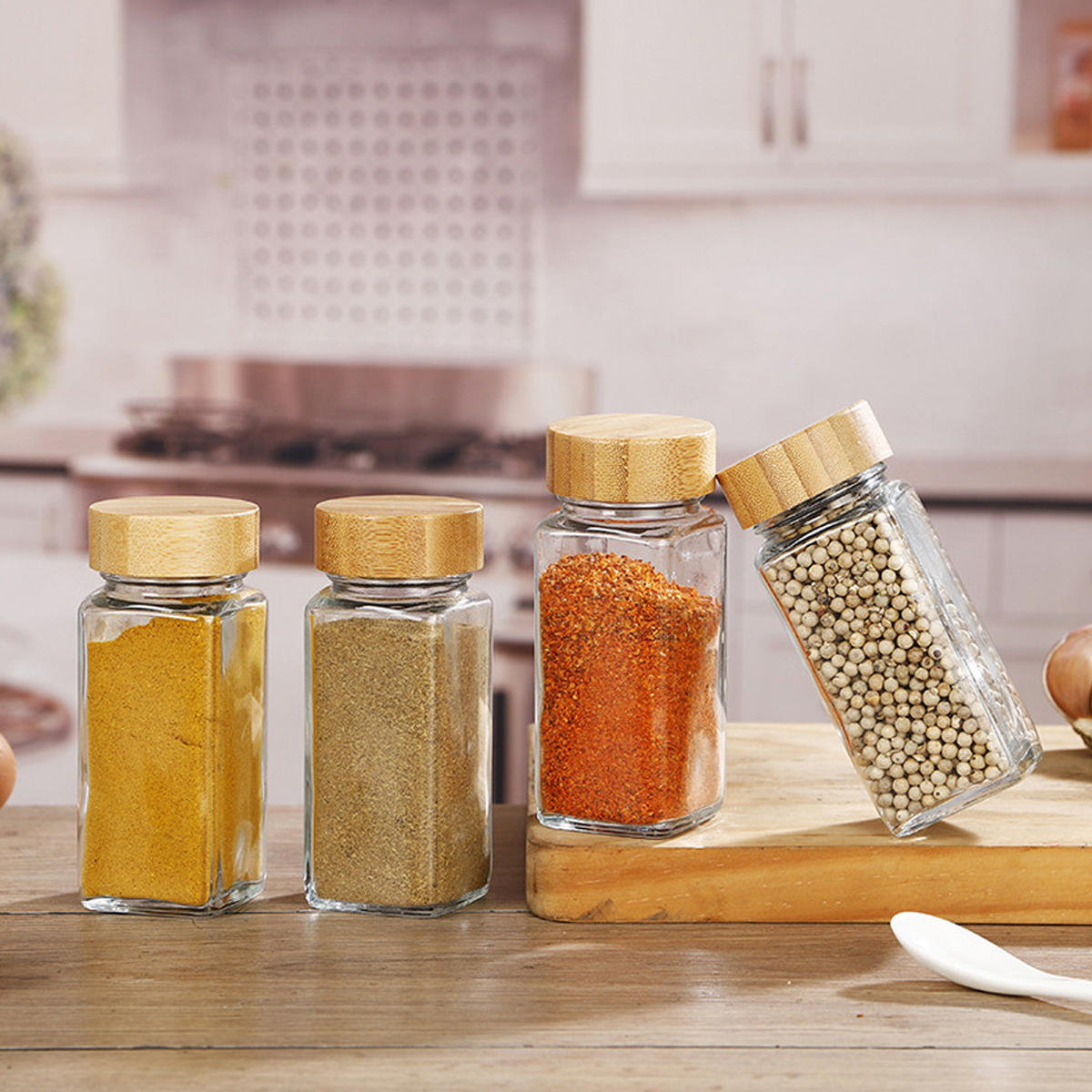 GEWÜRZGLAS-SET 24 Stück mit Bambusdeckel und 120ml Fassungsvermögen Glas/Bambus 4.5/4.5/10.5cm - Transparent, Glas/Holz (4.5/10.5/4.5cm) - Livingandhome