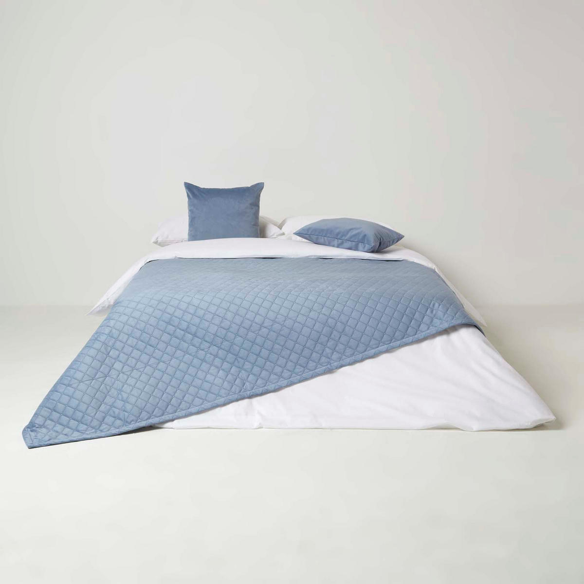 SAMT-WOHNDECKE 150/200 cm, gesteppt - Blau, Textil (150/200cm) - Homescapes