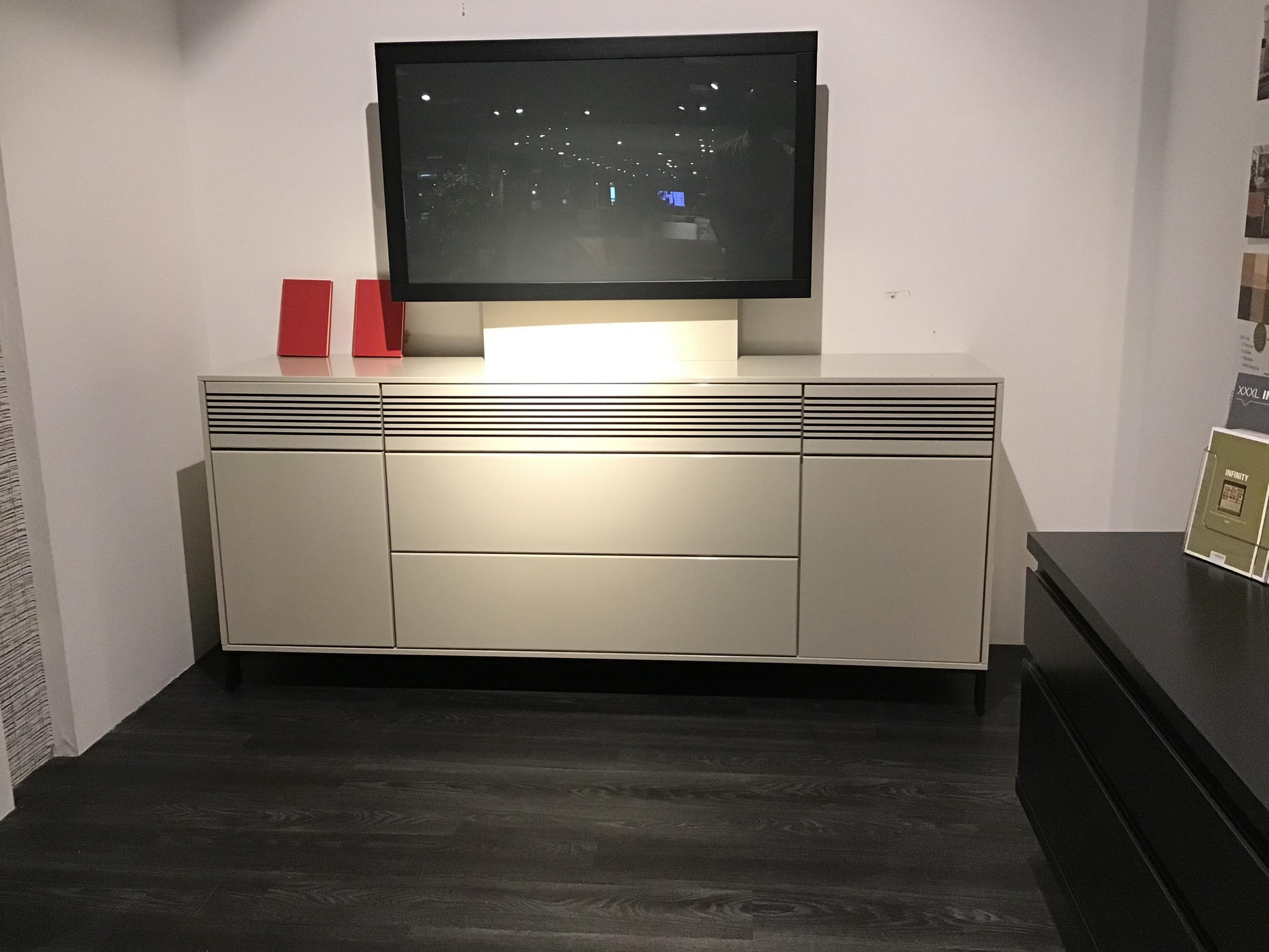 SIDEBOARD INNOVA - Invivus