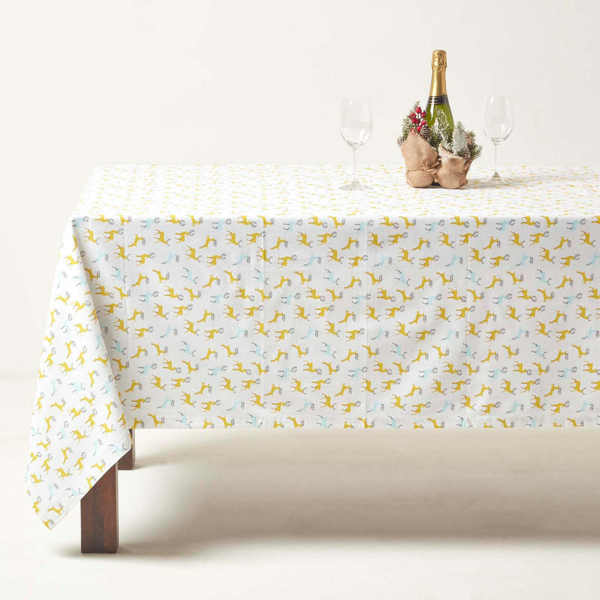 WEIHNACHTSTISCHDECKE Majestätischer Hirsch grau-gelb, 178 cm rund, 100% Baumwolle - Gelb, Textil (178/178cm) - Homescapes