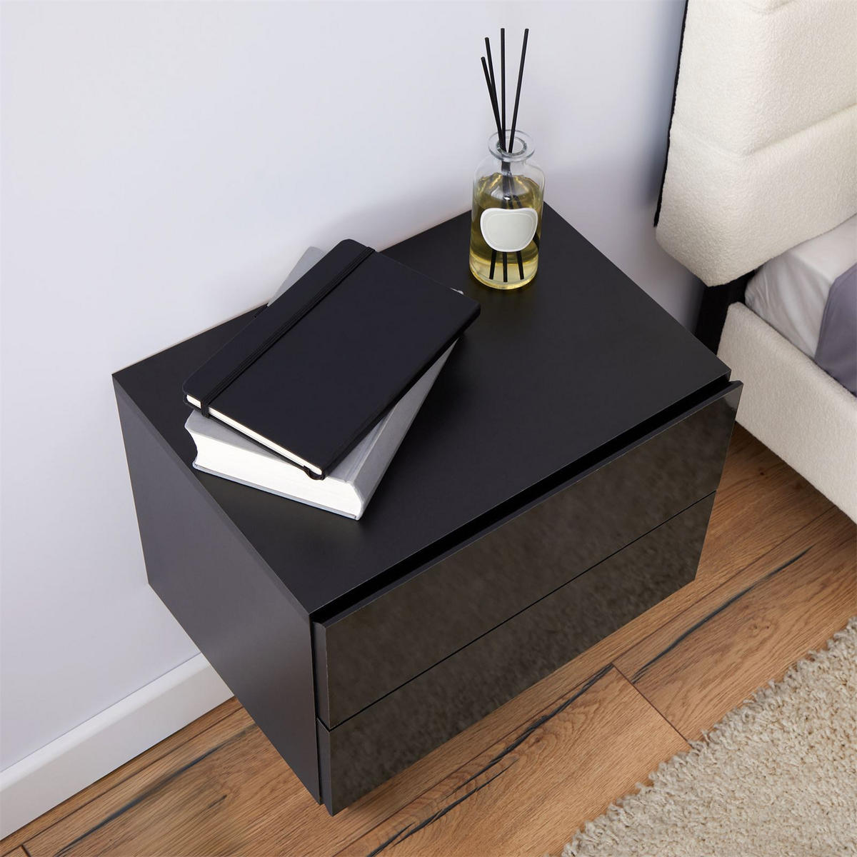 HÄNGENDER NACHTTISCH ANNI - Schwarz Hochglanz, Holzwerkstoff (42/29/30cm) - CARO-Möbel