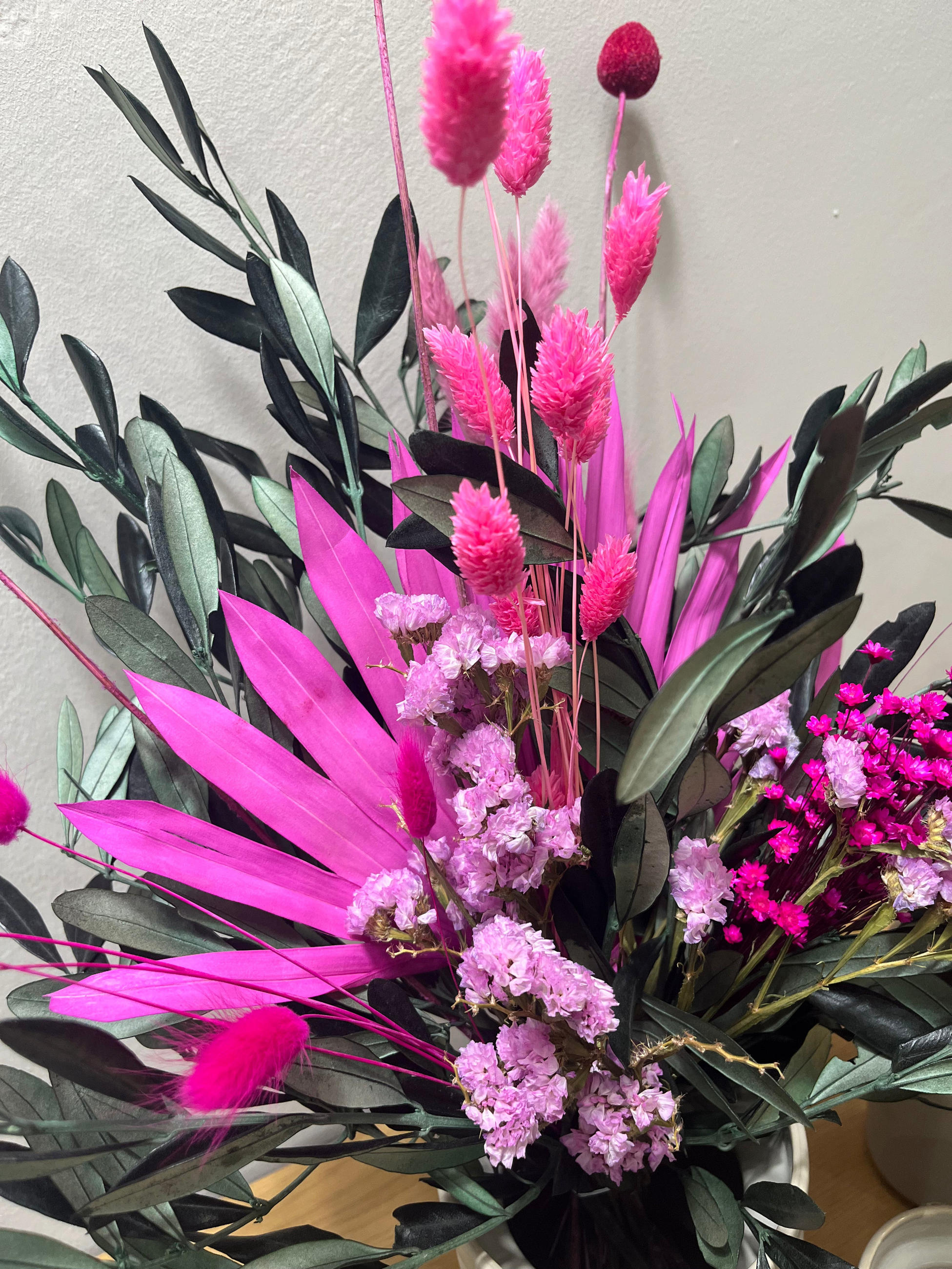 OLIVE Garden - Mediterraner Trockenblumenstrauß in grün pink - pink / 50 cm - Rosa, Naturmaterialien (50cm) - Lykke & You