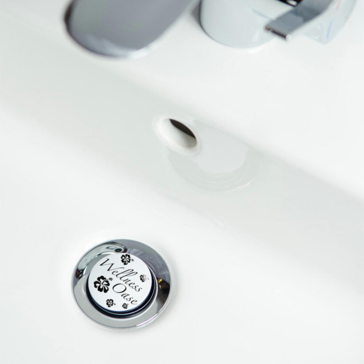 WASCHBECKENSTÖPSEL Wellness Oase - Weiß, Kunststoff/Metall (4/7/7cm) - Sanilo