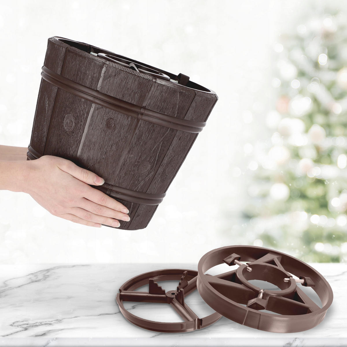 KADAX Weihnachtsbaumständer für einen echten Weihnachtsbaum, Topfbaum 2,4 m - Grün, Kunststoff (24.5cm) - KADAX