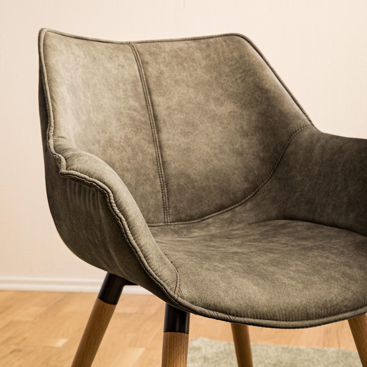 ARMLEHNENSTUHL - Microfaser / Eiche massiv - Beige, Textil (70/81/64cm) - home24