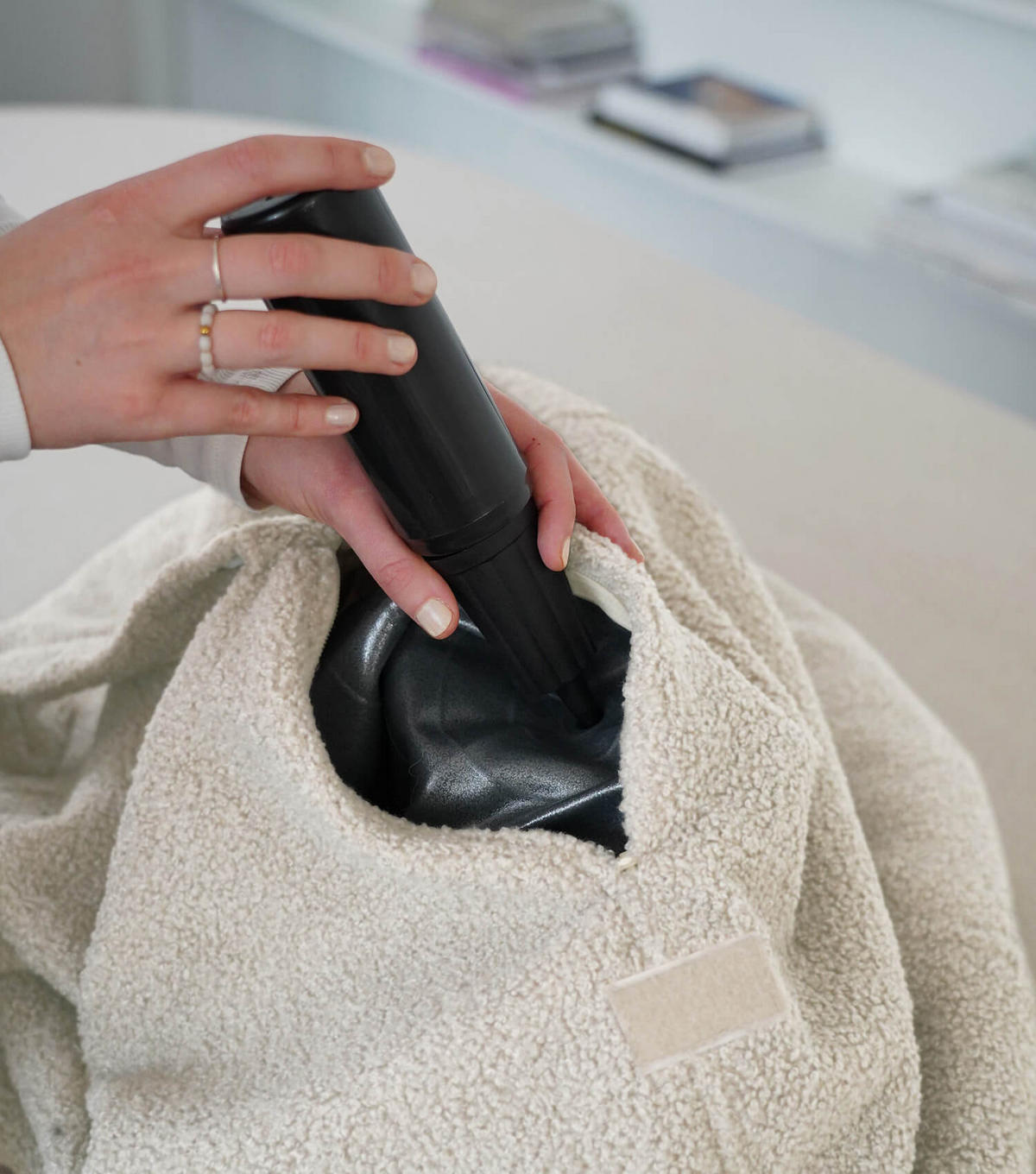 SITZBALL Der Runde - Beige, Textil (65/65/65cm) - Mokebo