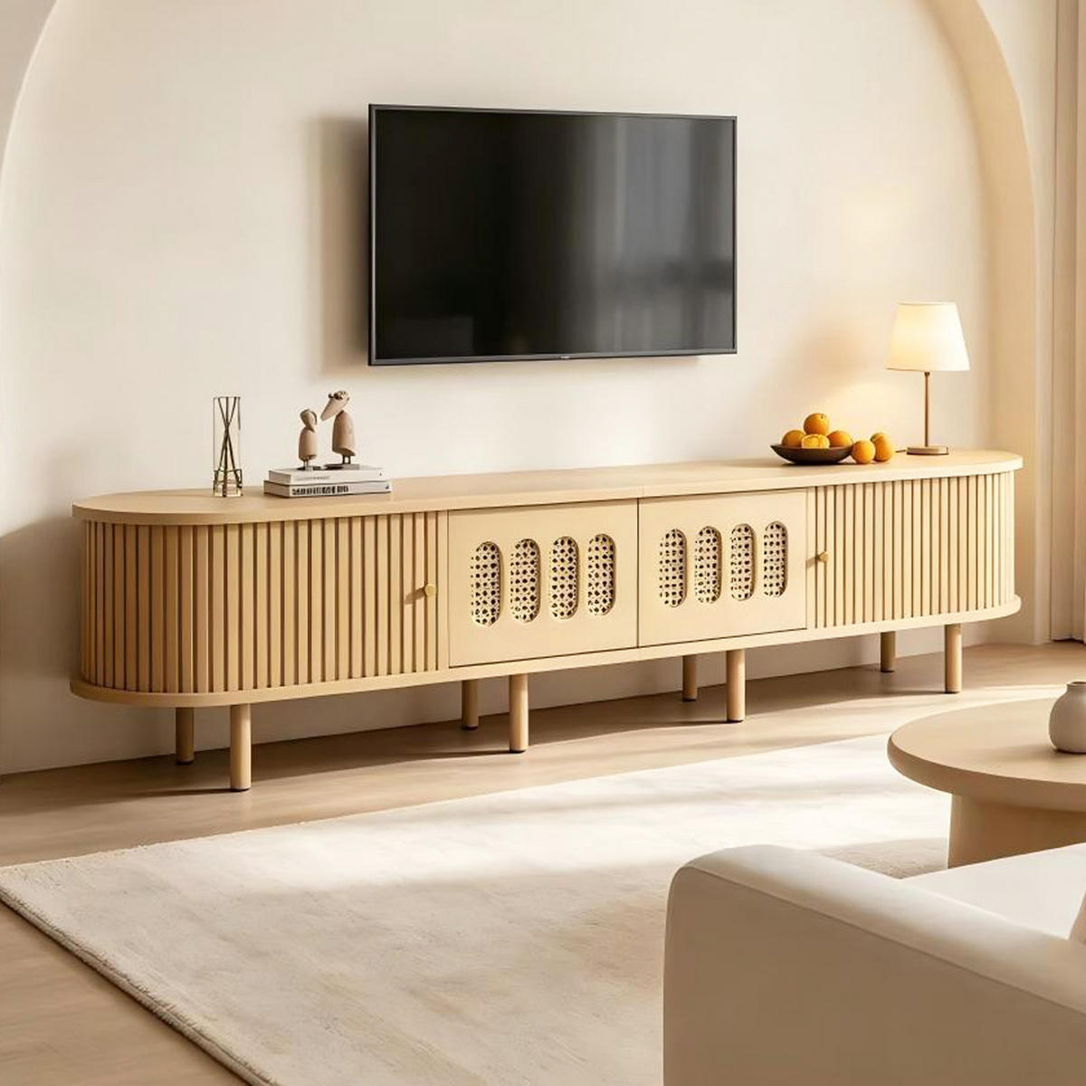 TV-LOWBOARD Naturholz Optik 180cm für 75 Zoll Fernseher mit 4 Waffelmuster Türen - Naturfarben, Holzwerkstoff (180/40/40cm) - Urban Meuble