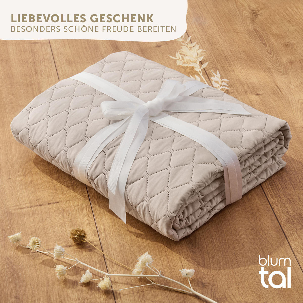 TAGESDECKE 240x260 cm, waschbarer Sofa- & Couchüberwurf, Beige - Beige, Textil (240/260cm) - Blumtal