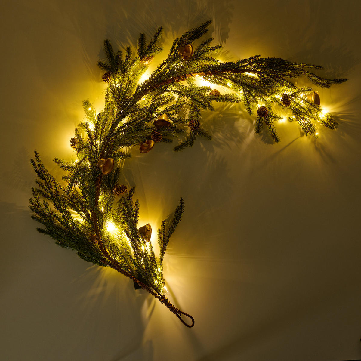 GIRLANDE LED ESFERIA, 117x38x18 cm, Gold, Weihnachtsgirlande, Weihnachtsdekoration, Weihnachtsdeko, Deko Wohnzimmer, Winter Christmas - Goldfarben, Kunststoff (117cm) - home&you