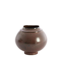 VAZE Lorea Braun 29.5/29.5/25.5 cm - Braun, Keramik (25.5cm) - Light & Living