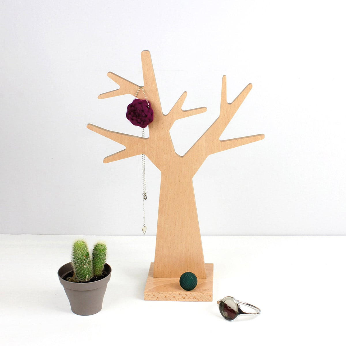 SCHMUCKBAUM mit massiver Buchenbasis - H36 cm - Eschefarben, Holz (0.9/36/4cm) - Calicosy