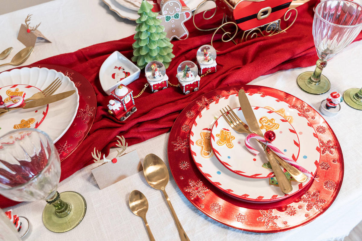 WEIHNACHTSTELLER Gingerbread 16 cm - Weiß, Keramik (16.5/2.1/16.5cm) - Home Styling Collection