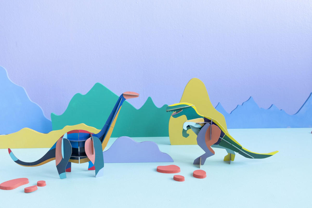 DEKOFIGUR Riesen-Dino 8/25 cm - Multicolor, Wellpappe (8/25/48cm) - KUNSTLOFT
