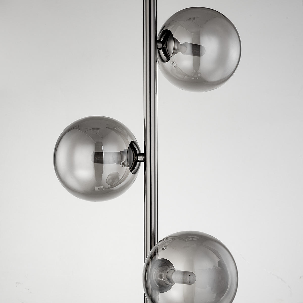 STEHLEUCHTE - Metall - Grau, Glas (28/28/153cm) - home24