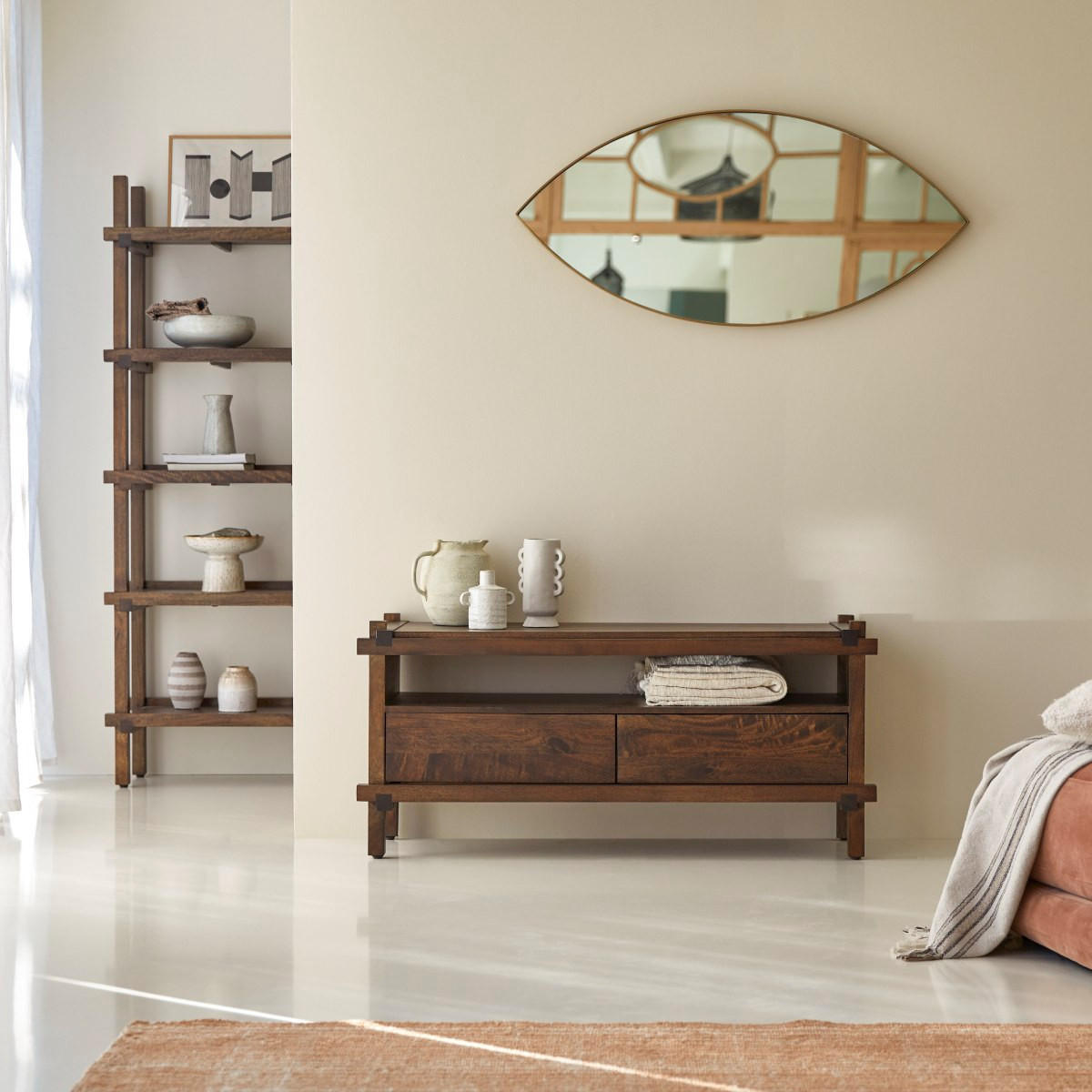 TV-SCHRANK Arko Dunkelbraun aus Mango - Dunkelbraun, Holz (121/56/40cm) - Tikamoon