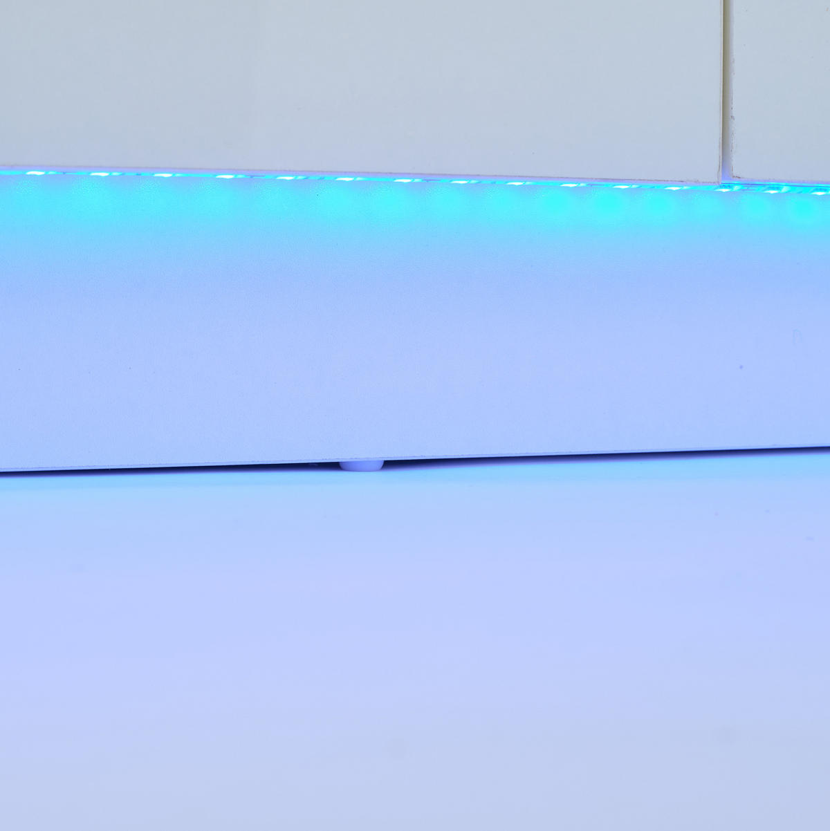 SIDEBOARD 120/40/75 cm Weiß aus Spanplatte mit LED-Beleuchtung - Weiß, Holzwerkstoff (40/75/120cm) - OKMYHOME