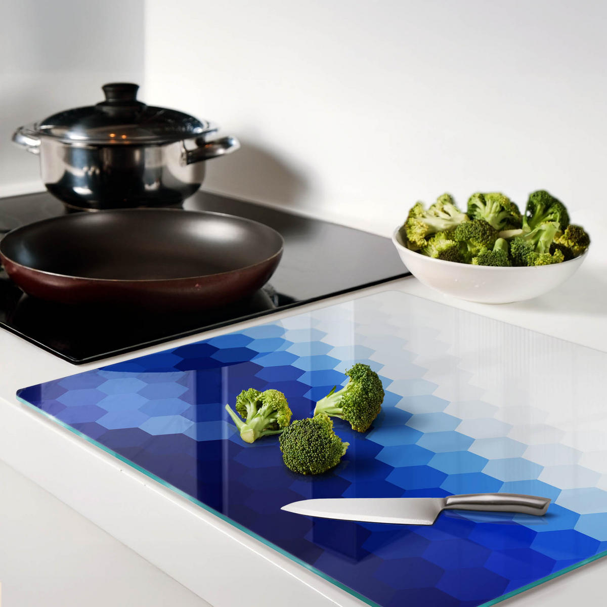GLASPLATTE 60x52 cm Würfel - Blau, Glas (60/0.4/52cm) - TULUP
