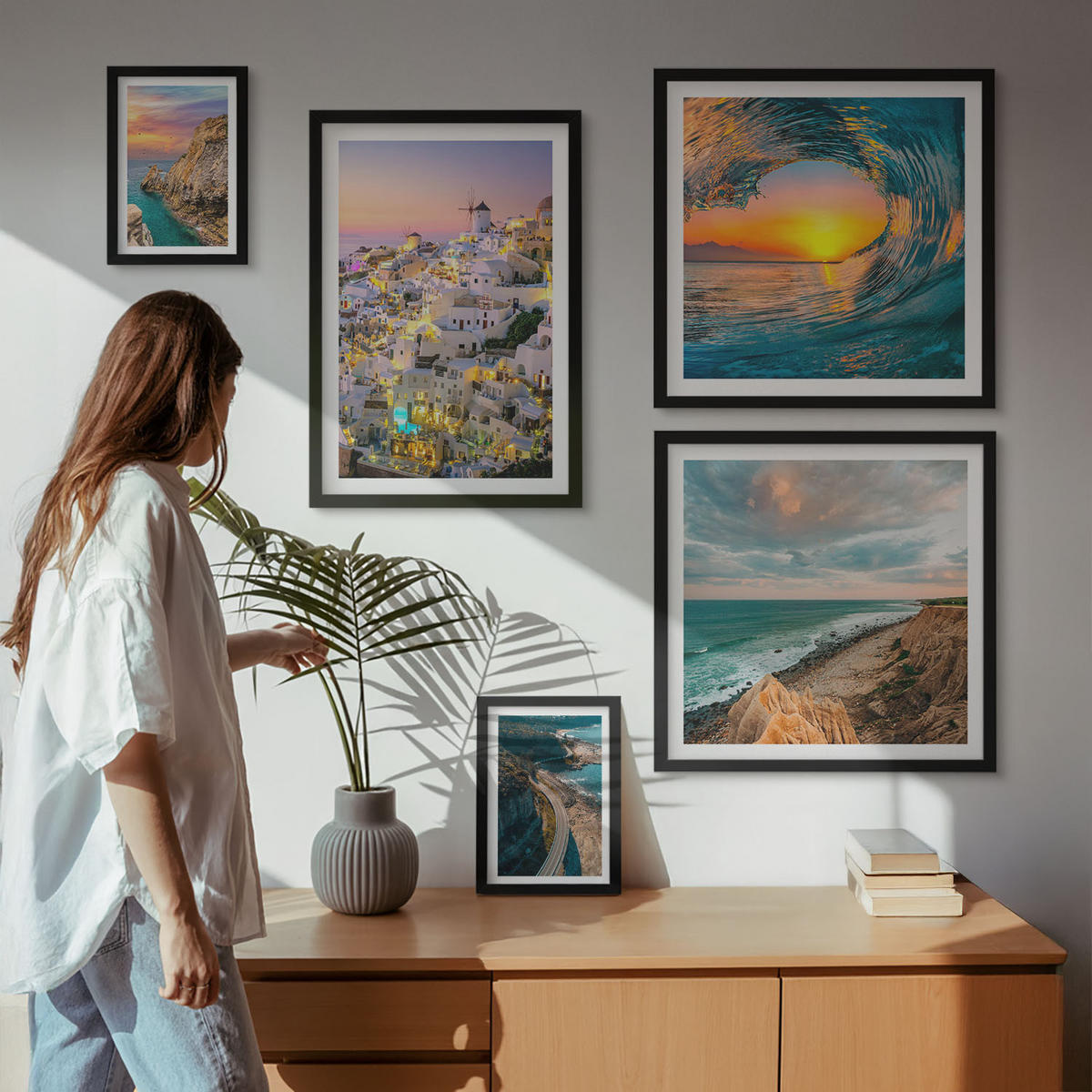 BILDER SET 5er Set - 50x50 cm & 20x30 cm & 40x60 cm Schwarzer Rahmen - Meereswellen, weiße Häuser, Santorini - Schwarz, Kunststoff (40/60cm) - TULUP