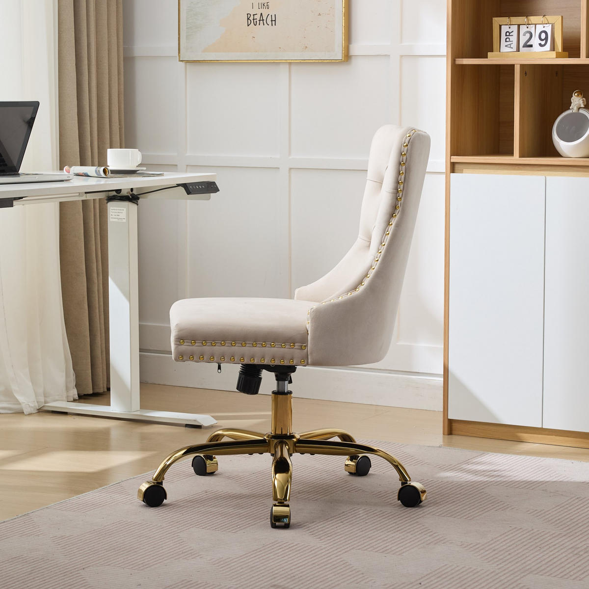 DREHSTUHL DE-40966 mit Knopfheftung und goldenem Metallfuß Beige - Beige, Metall (63/98/50cm) - ComfortXL