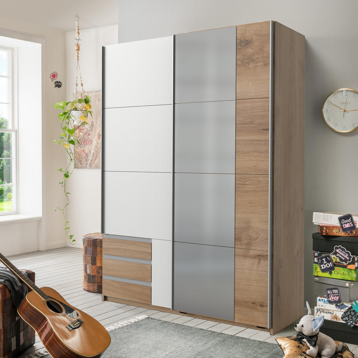 KLEIDERSCHRANK Emden in Plankeneiche Weiß - Schwebetürenschrank Breite 135 cm mit Spiegel - Braun, Holzwerkstoff (135/198/65cm)