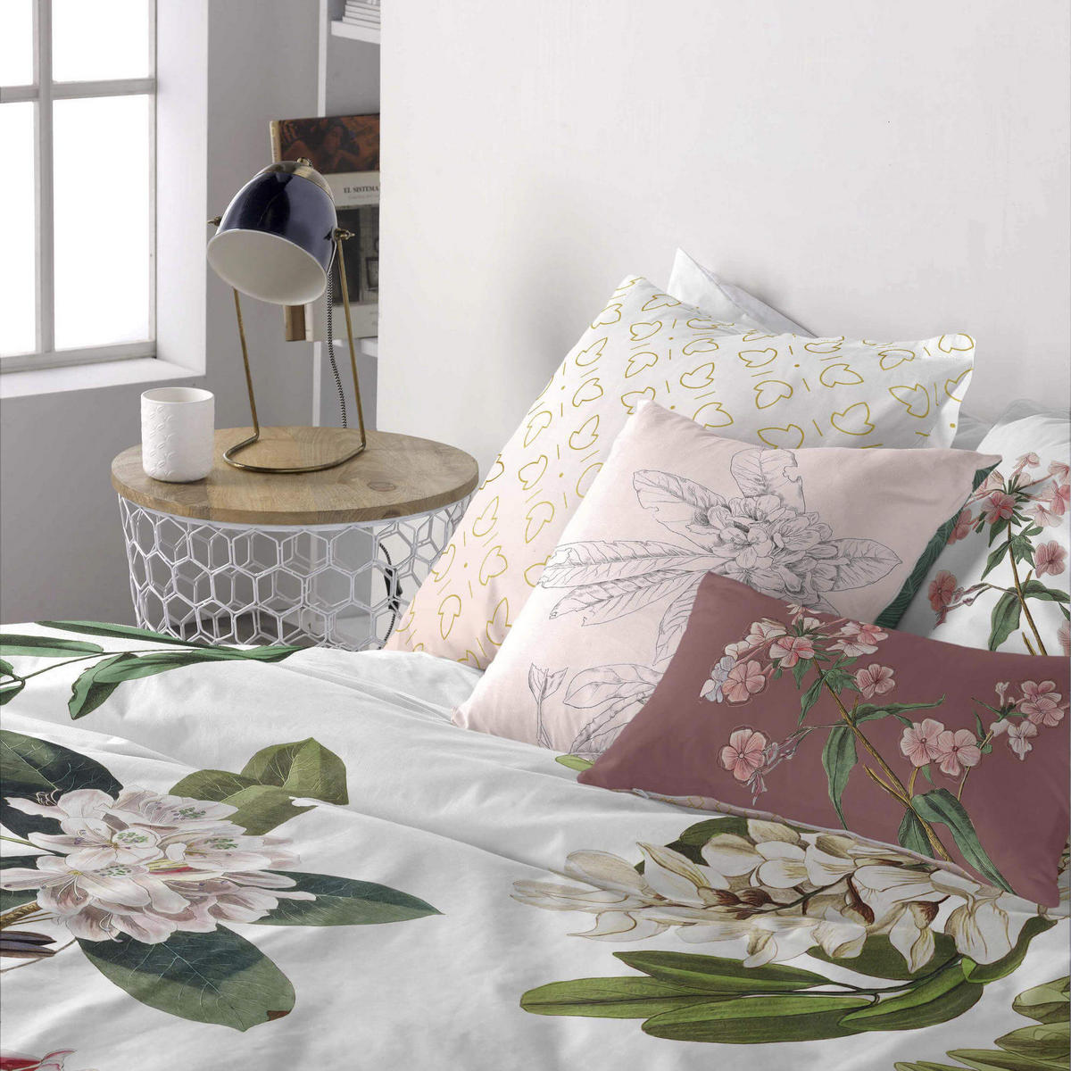 KISSENBEZUG blooming 60x60 cm mehrfarbig - Multicolor, Textil (60/60cm) - Happy Friday