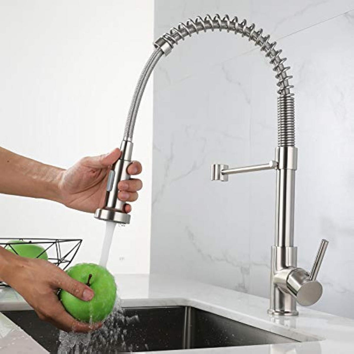 BADARMATUR mit Schlauch, 44cm hoch, silber - Silberfarben, Metall (57/6/27cm) - Vallsero