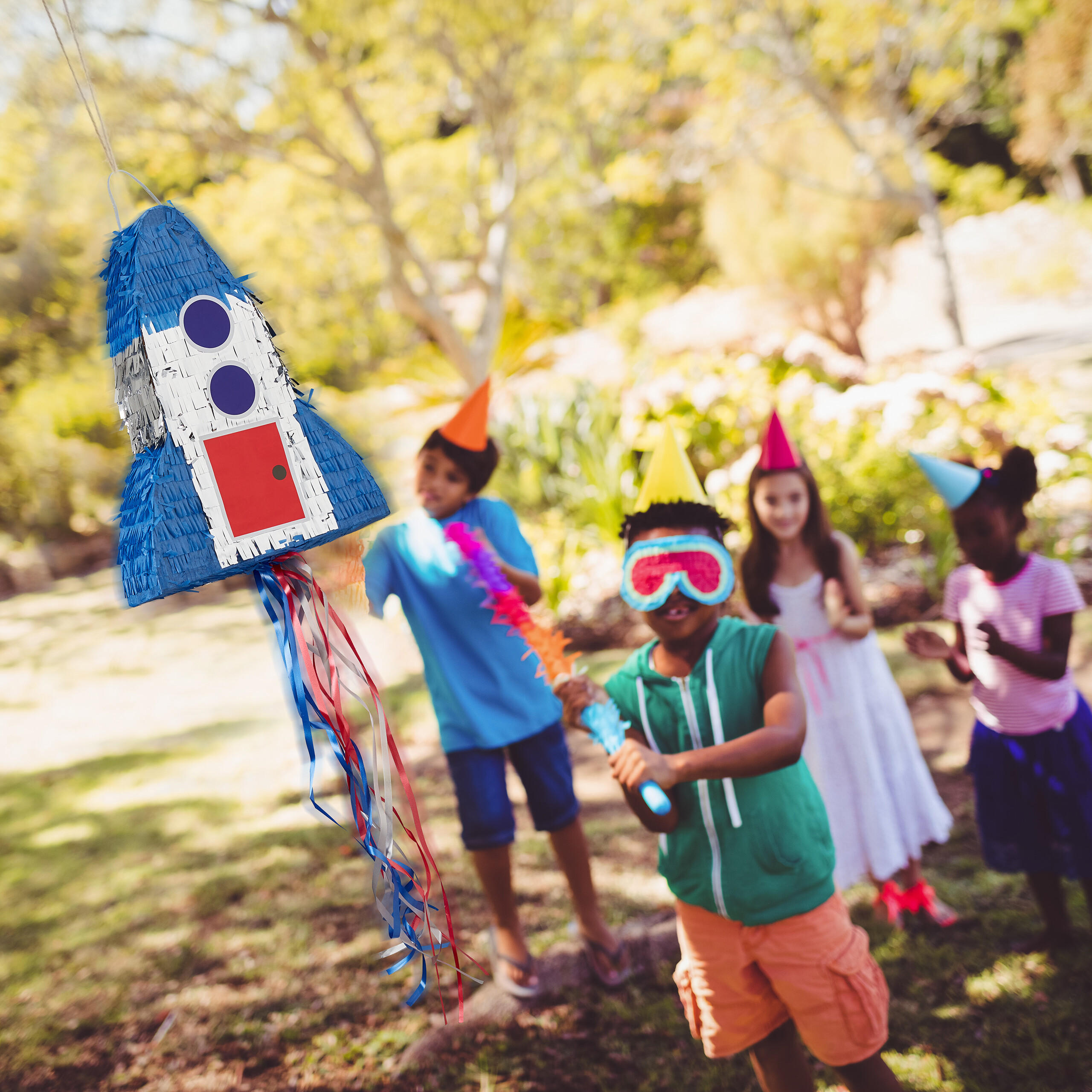 PINATA - Multicolor, Papier/Wellpappe (30/40/9cm) - Relaxdays