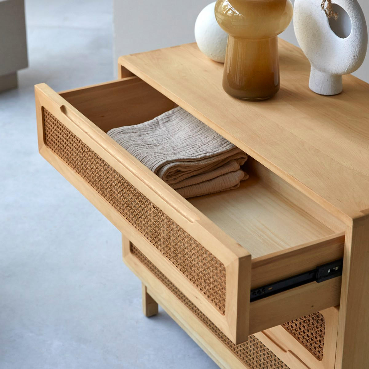 KOMMODE Luis Natur aus Ulme - Naturfarben, Holz (100/75/45cm) - Tikamoon