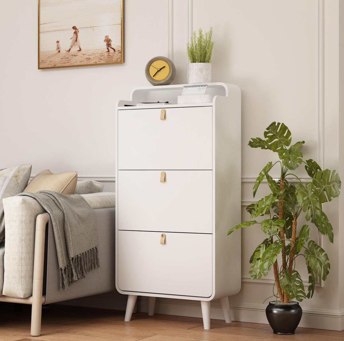 SCHUHSCHRANK mit 3 Klappen in Weiß – schmales Design mit Oberboden - Weiß, Holzwerkstoff (63/133.7/29.5cm) - BEAOK