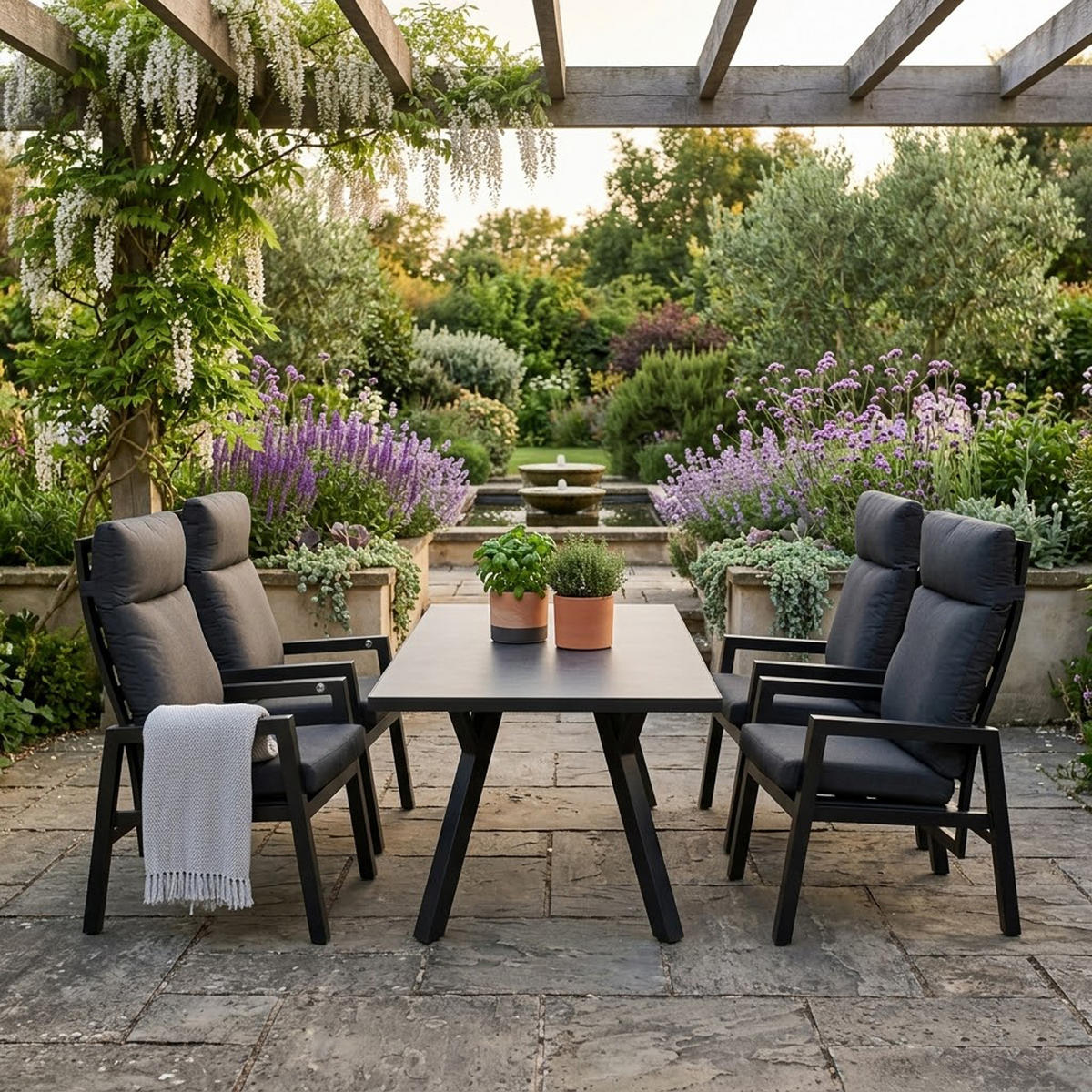 GARTEN-GARNITUR Reading - Essgruppe 5-teilig (4x Hochlehner Sessel mit Armlehnen, 1x Tisch 180x90cm), Gestell Aluminium dunkelgrau - Grau, Metall - TPFGarden