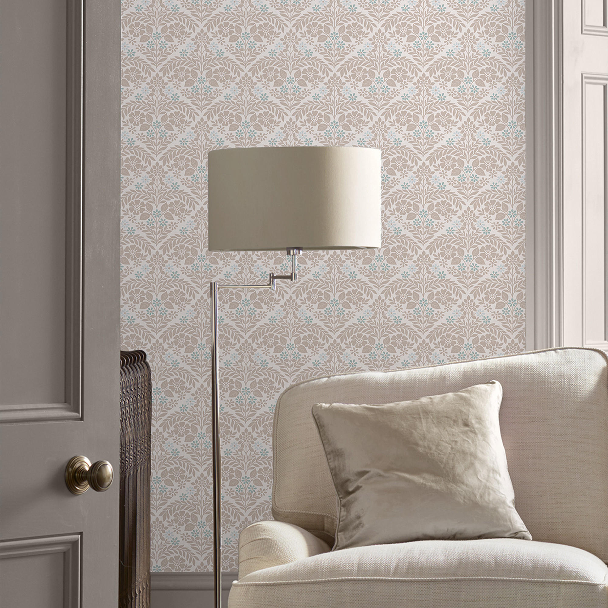 VLIESTAPETE Margam Taubengrau | Beige Grau | Plaidmuster mit Pflanzen | 10mx52cm - Grau, Papier/Kunststoff (1000/1000cm) - LAURA ASHLEY