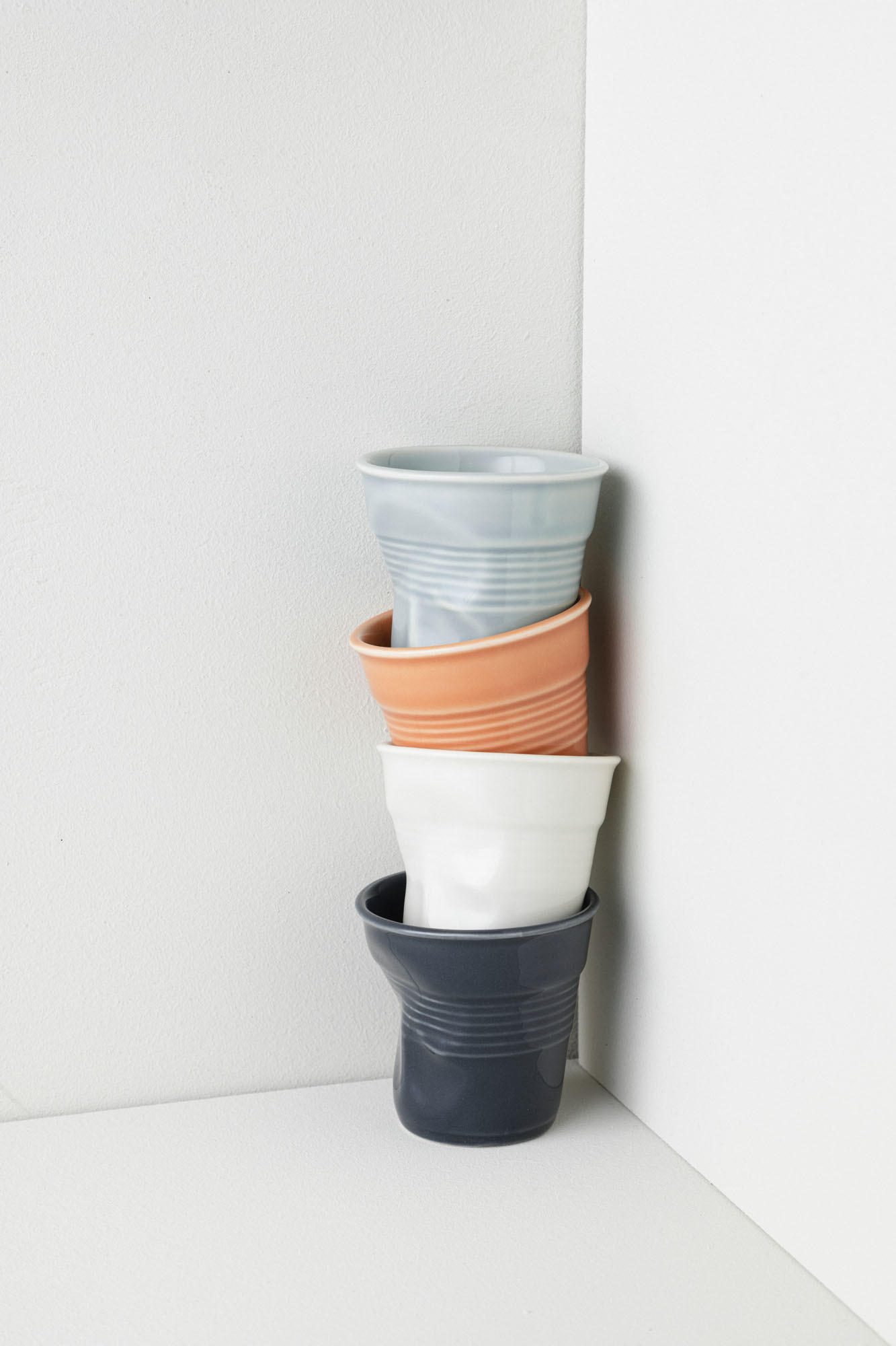 KNICKBECHER Cappuccino 0,18l Shell white - Weiß, Keramik (0.18L) - Revol Porcelaine France