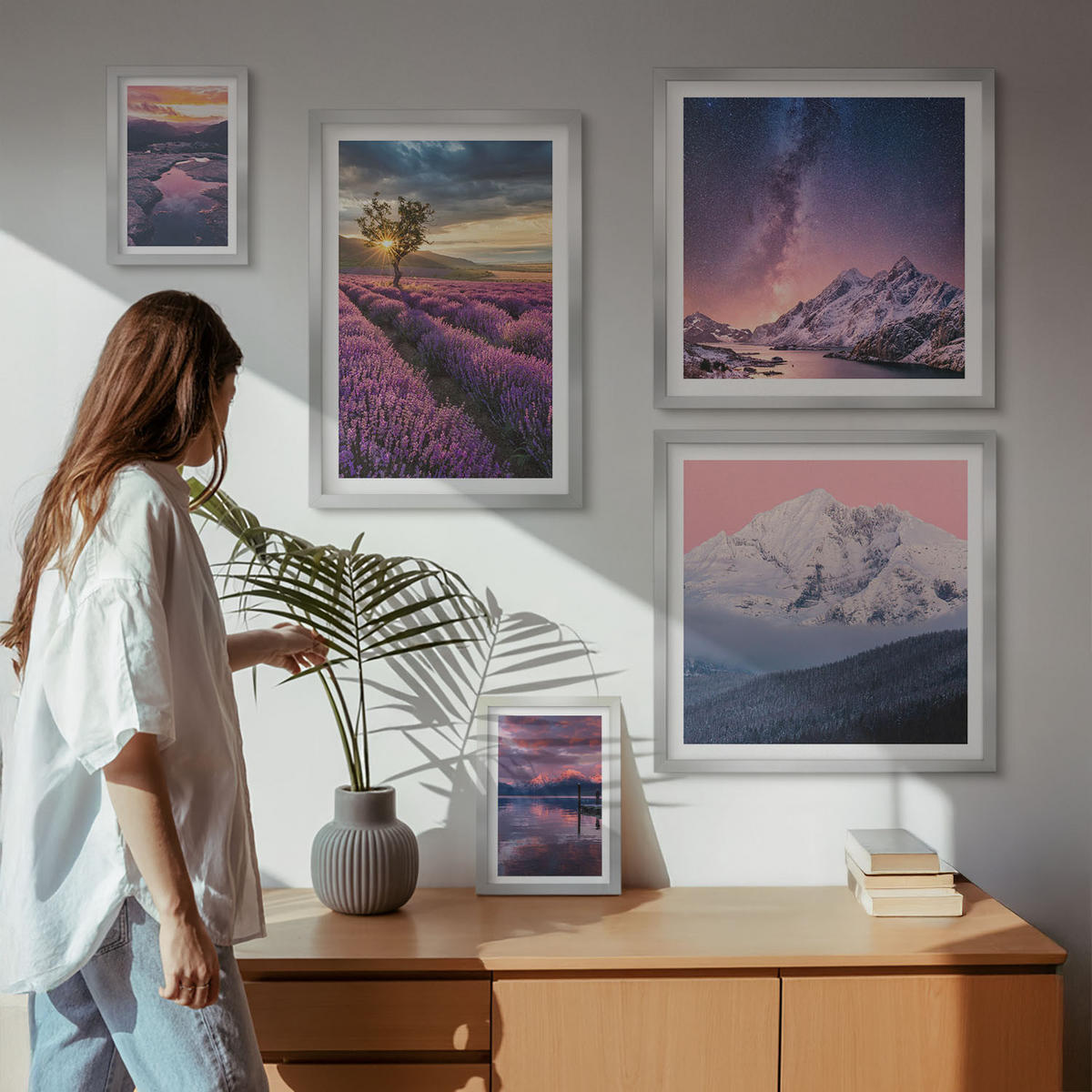 BILDER SET 5er Set - 50x50 cm & 20x30 cm & 40x60 cm Silberner Rahmen - Nachtstädte mit Neonlichtern - Silberfarben, Kunststoff (40/60cm) - TULUP