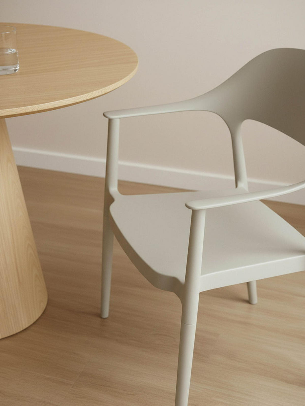 STUHL Brunel Beige 57.5 cm x 83 cm - Beige, Kunststoff (57/83/53cm) - Kenay Home