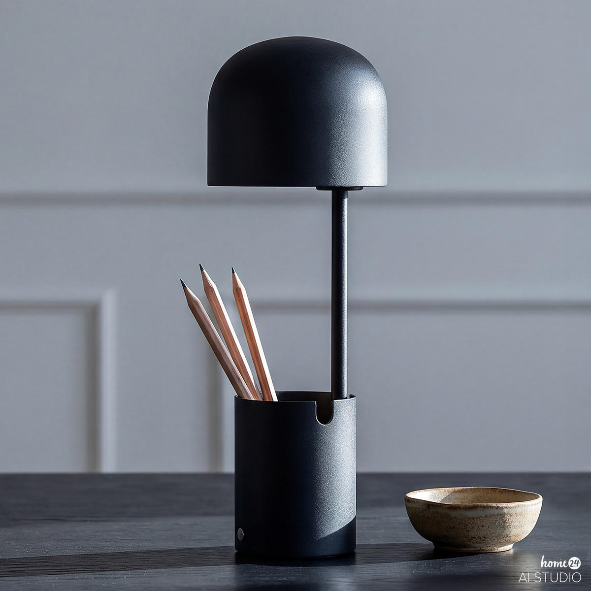 AKKU-TISCHLEUCHTE - Eisen - Schwarz, Metall (13/13/37cm) - home24