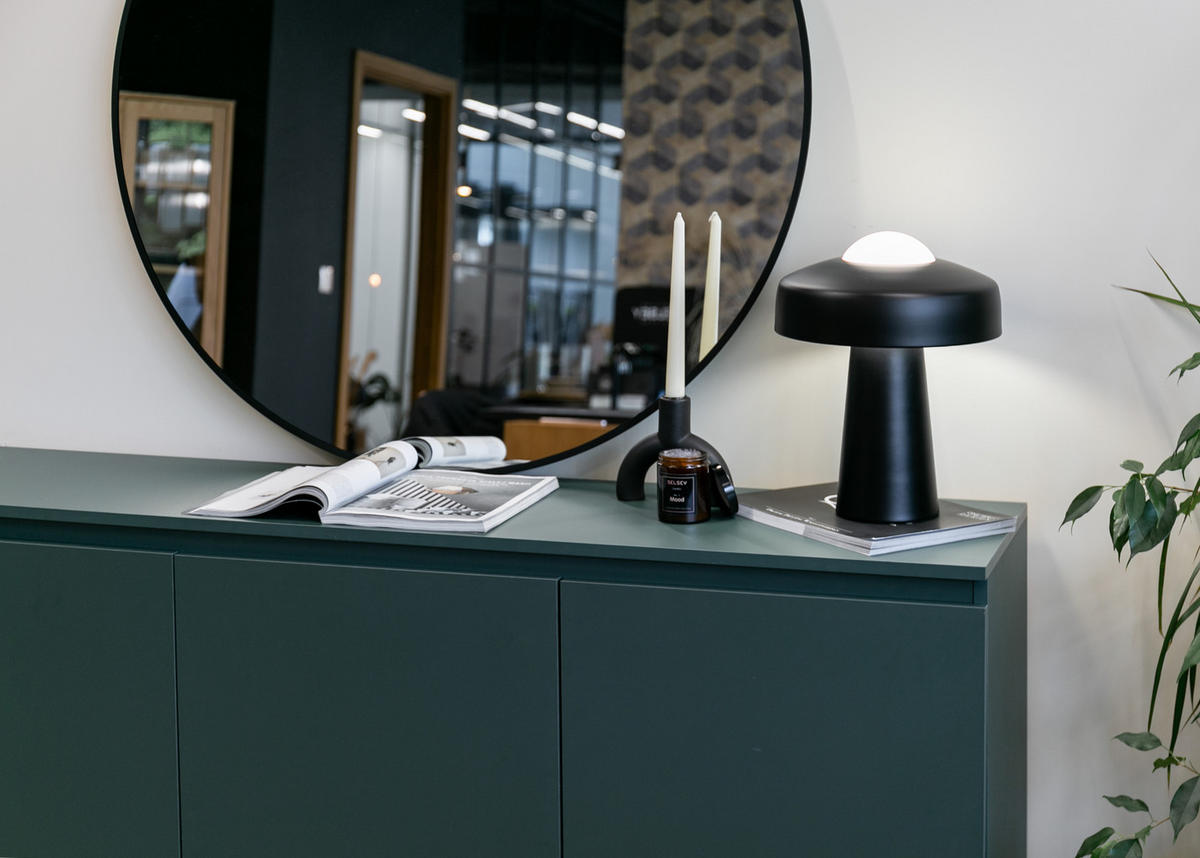 SIDEBOARD Bemmi Dunkelgrün mit Metallbeinen 150 cm - Dunkelgrün/Schwarz, Holzwerkstoff/Metall (150/77/35cm) - Selsey