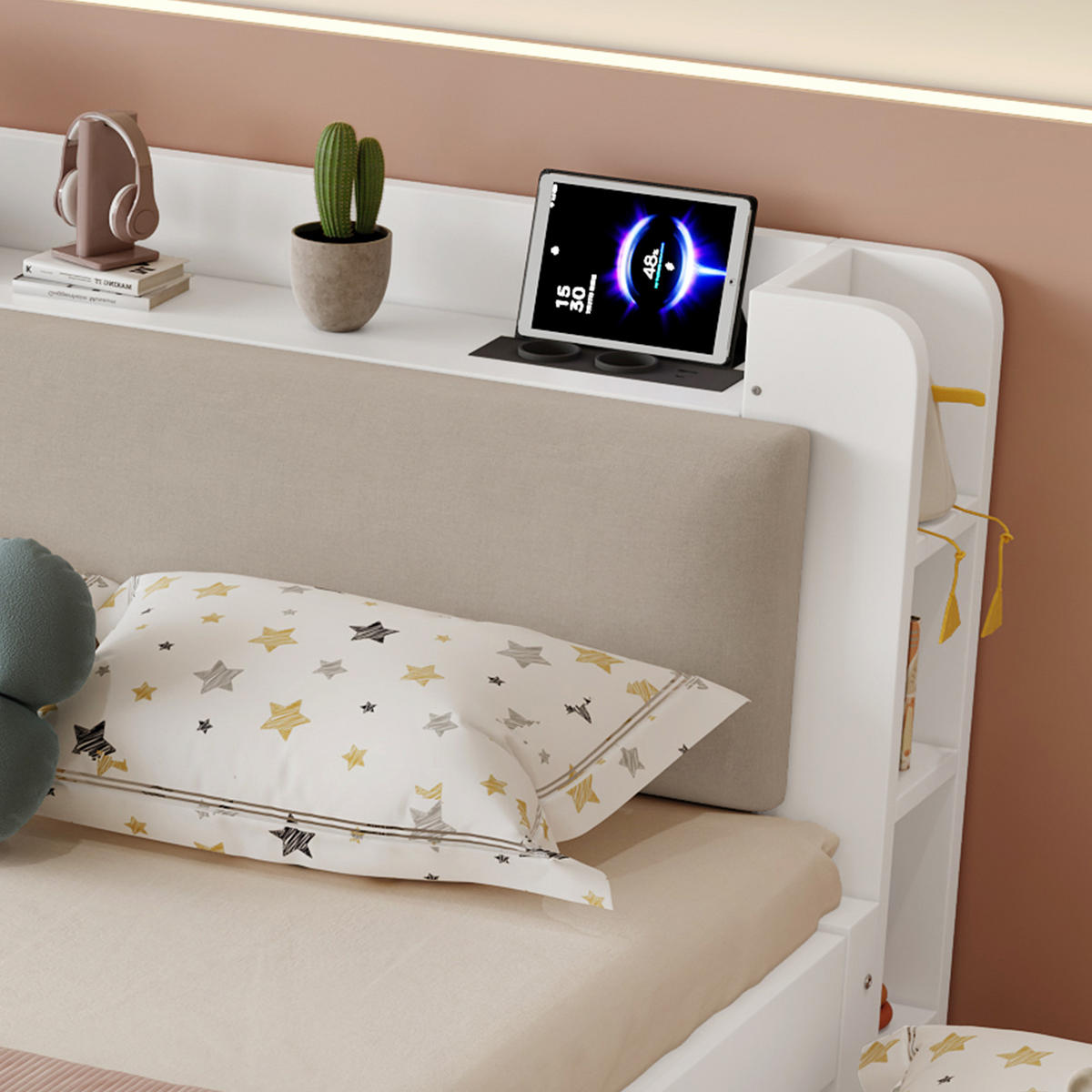 BETT 120/200 cm in Weiß mit Ausziehbett, gepolstertem Kopfteil, Kopfteilregal und Ladestation - Beige/Weiß, Holzwerkstoff (120/200cm) - STILVORA