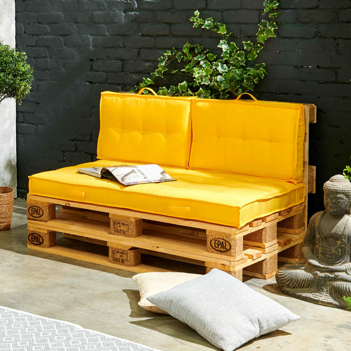 GARTEN-LOUNGESOFA aus Paletten, inkl. Sitzkissen, Gelb - Gelb, Holz (60/80/60cm) - Oviala
